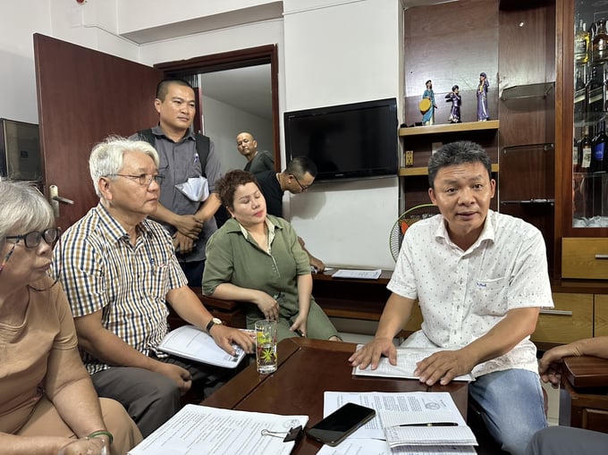 Cư dân chung cư Phú Thạnh cho rằng chủ đầu tư là công ty 585 có dấu hiệu lợi dụng tín nhiệm chiếm đoạt tài sản.