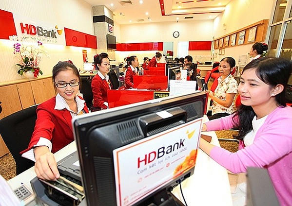 Vì sao hàng loạt lãnh đạo HDBank đăng ký mua lượng lớn cổ phiếu HDB?