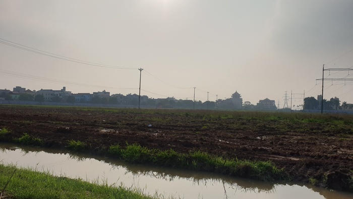 Cận cảnh khu đất xây Tháp tài chính 108 tầng ở Hà Nội trước ngày khởi công