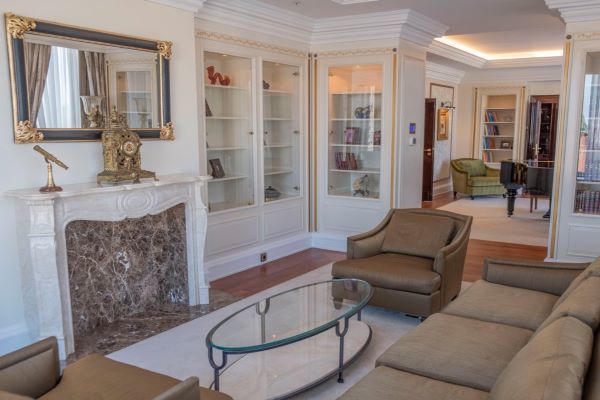 Vung 400 triệu ở phòng tổng thống thử cảm giác ‘sướng như tiên’