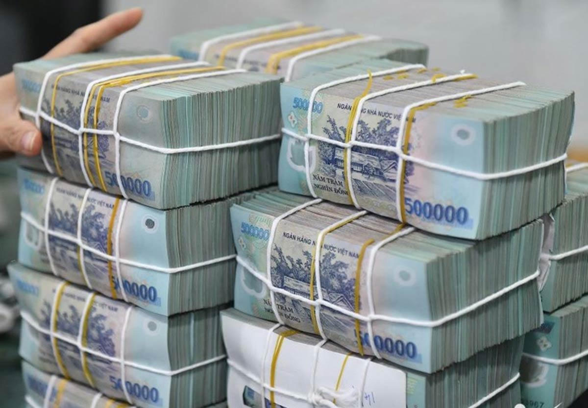 Lãi suất tăng tiền chảy về nhà băng, ngân hàng nào hút nhiều tiền gửi nhất?