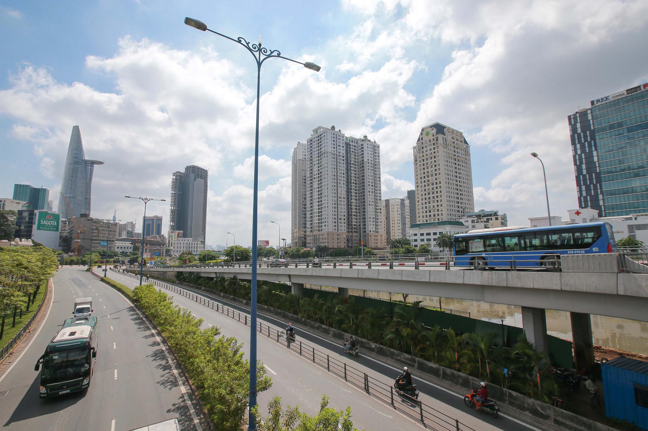 Hàng loạt dự án giao thông tại TP.HCM vẫn còn đang dang dở &nbsp;