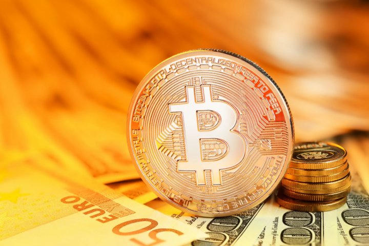 Giá Bitcoin ngày 5/12: Vẫn cao chót vót nhưng chưa lên đỉnh