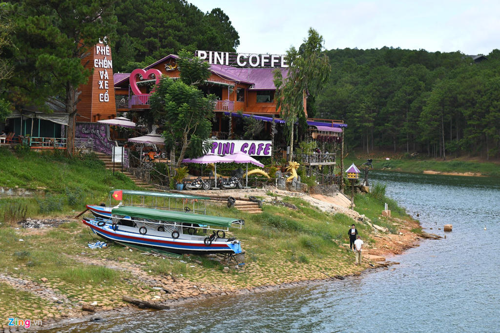 Nhiều dự án bất động sản sai phạm ‘bao vây’ hồ Tuyền Lâm ở Đà Lạt