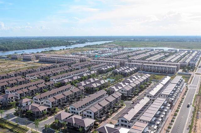 Giai đoạn 2021 - 2030 Long An sẽ phát triển 29 đô thị tại các khu vực giáp ranh TP.HCM. Trong ảnh là một góc khu đô thị Waterpoint tại Bến Lức. &nbsp;
