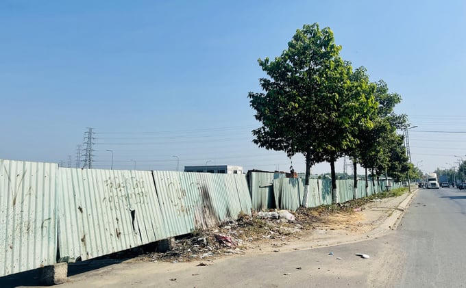 Cận cảnh khu dân cư có vị trí đắc địa tại Bình Dương đắp chiếu hàng chục năm