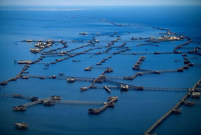 Toàn cảnh Thành phố Neft Dashlari