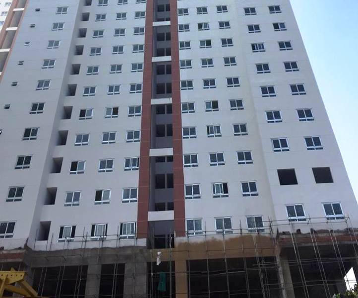 Nữ cao thủ rút lui, dân Topaz City được gì sau hỗn chiến?