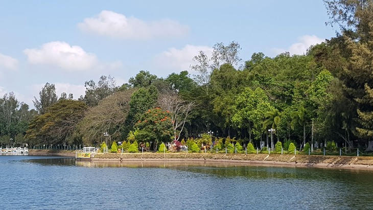 Trước đó, FLC là nhà đầu tư duy nhất trúng sơ tuyển tại Dự án Khu đô thị mới Hồ Nước Ngọt, TP. Sóc Trăng.