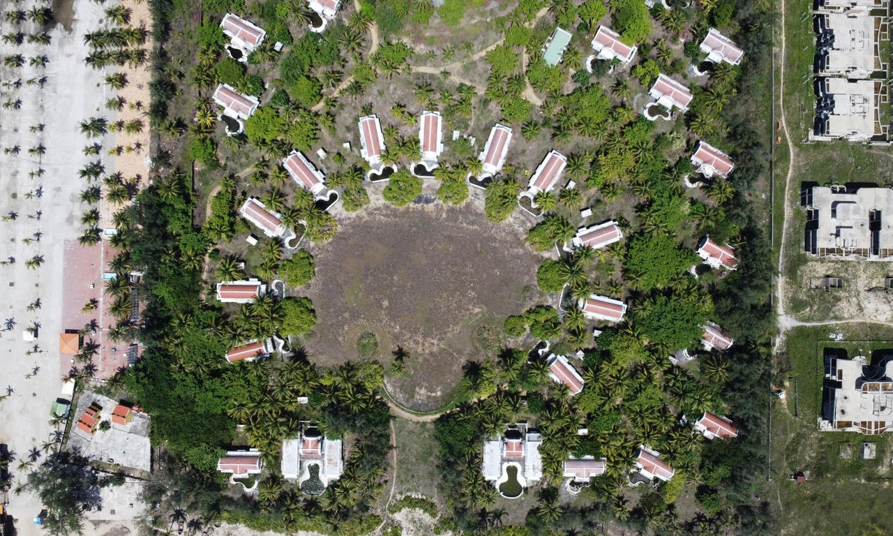 Resort 12 triệu USD ven biển Đà Nẵng bỏ hoang suốt 1 thập kỷ