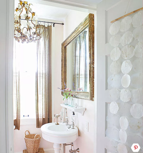 Hóa giải phong thủy cho phòng tắm nhỏ