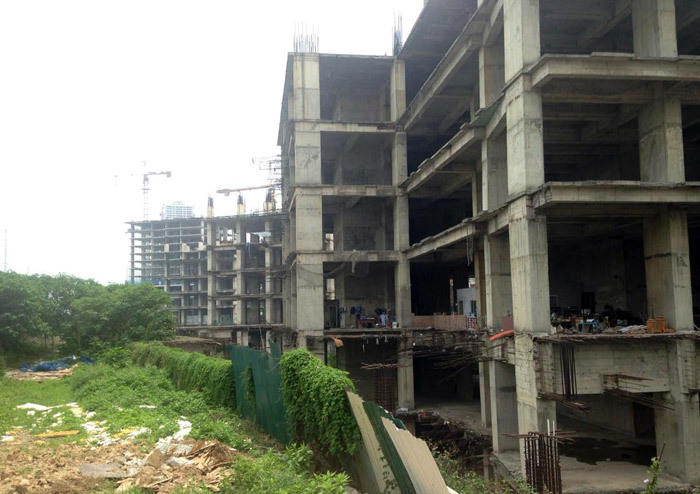 Tòa tháp 'ma' hoang lạnh, ngàn tỷ đổ nát giữa Thủ đô