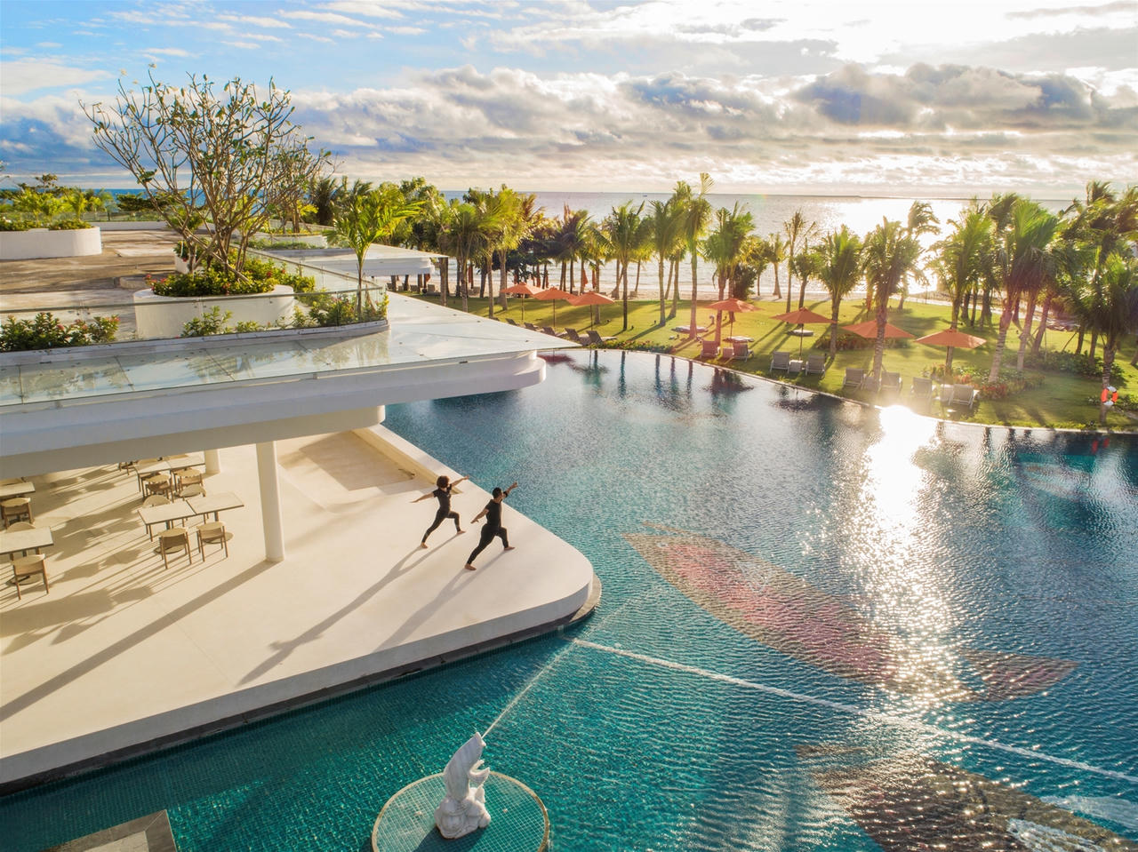 Hậu Covid-19: 78% khách sạn mở cửa trở lại, nhiều dự án chạy nước rút về đích