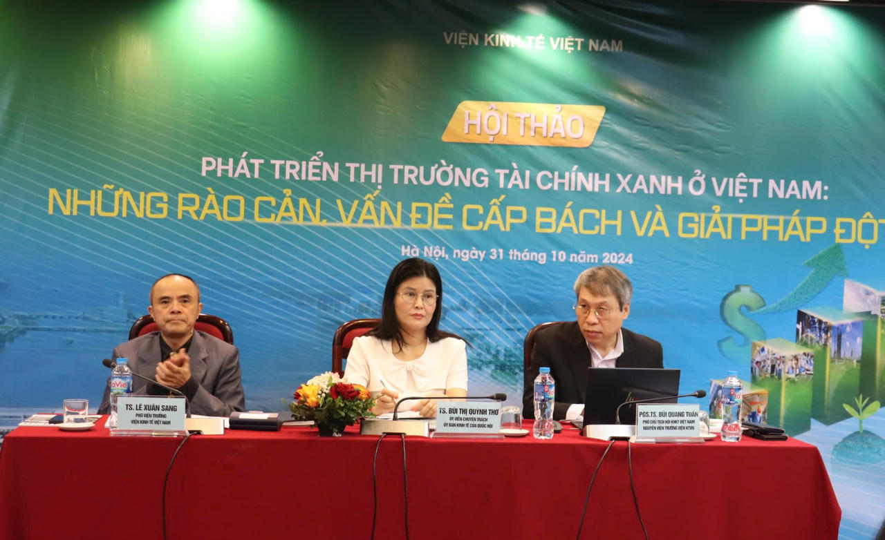 Ngân hàng dè dặt tín dụng xanh, thích cho vay bất động sản