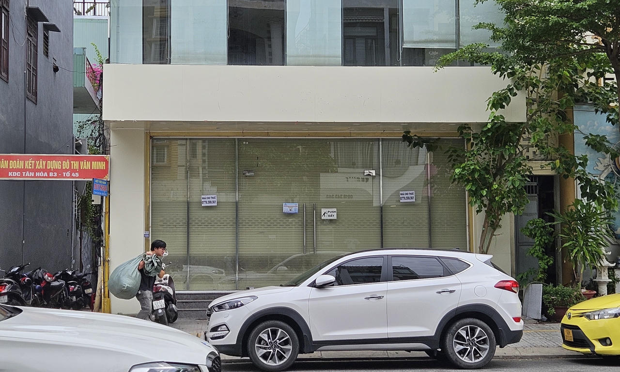 Hiu hắt phố thời trang Đà Nẵng: Loạt cửa hàng đóng cửa, cả năm không ai thuê