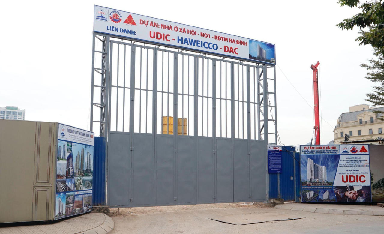 Dự án nhà ở xã hội Hạ Đình sau khi điều chỉnh quy hoạch có mật độ xây dựng 40%, tầng cao công trình 5 - 25 tầng + 1 tầng hầm, quy mô dân số 1.230 người với 440 căn hộ.