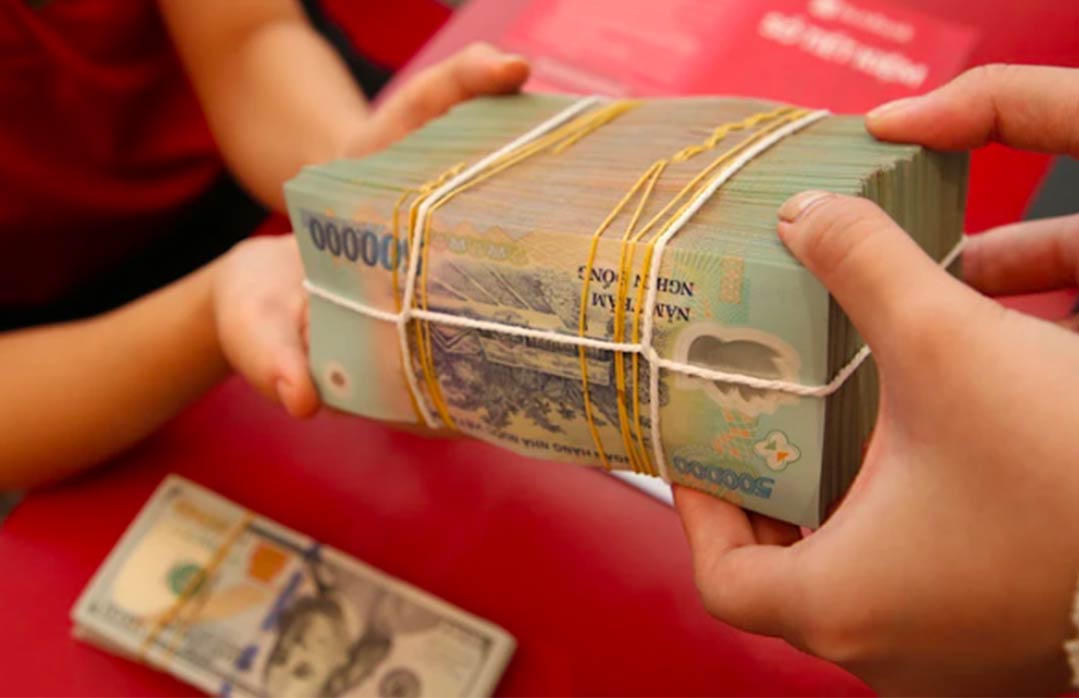 Dòng tiền đổ vào bất động sản: Trái phiếu thu hẹp, tín dụng bứt tốc