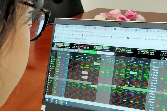 Tổng vốn hóa của sàn HOSE đã bốc hơi 357.618 tỷ đồng trong 10 vừa qua và chỉ còn 5.678.439 tỷ đồng. &nbsp;