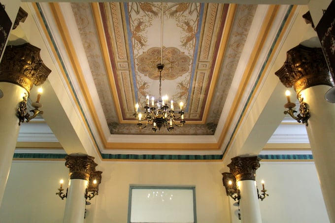 Khám phá dinh thự 400 tỷ “made in Paris” của đại gia nức tiếng miền Tây