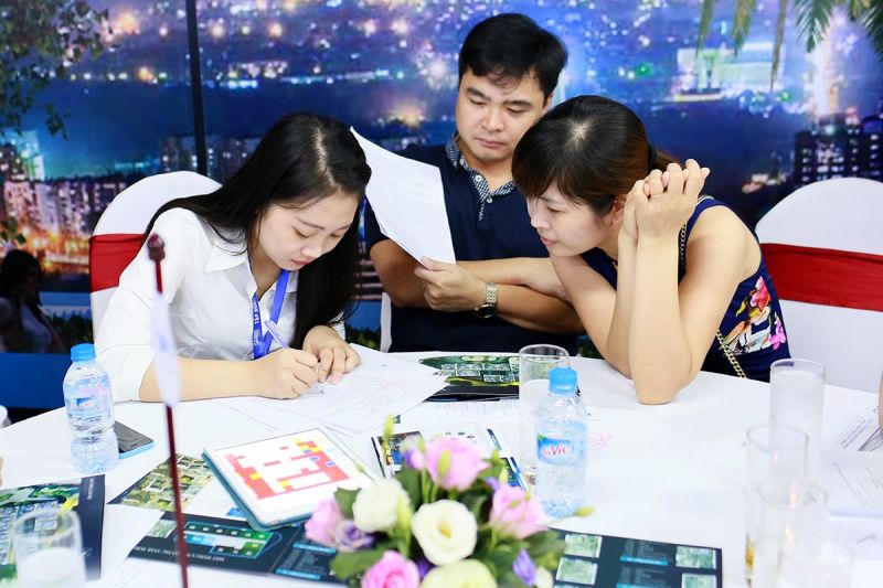 Môi giới bất động sản chưa bớt khó khăn vì Covid-19&nbsp; (Ảnh minh hoạ) &nbsp;