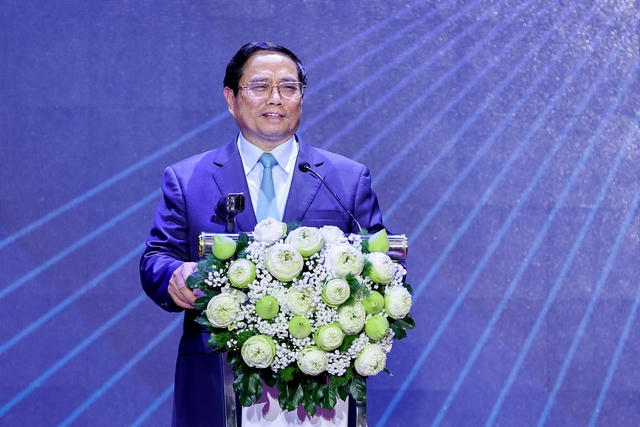 Phát triển Long An theo mô hình “một trung tâm, hai hành lang, ba vùng kinh tế, sáu trục động lực” 