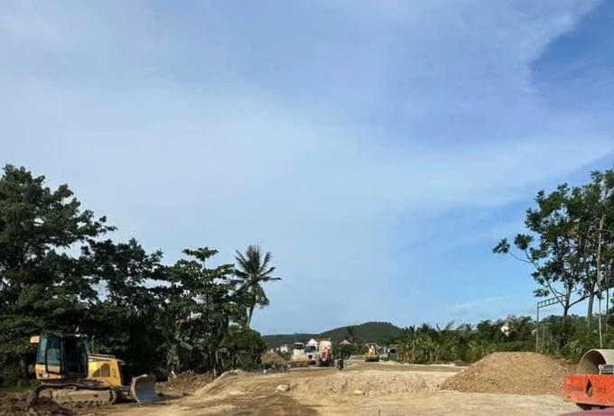 Dự án Đường ven biển từ Nghi Sơn (Thanh Hóa) đến Cửa Lò (Nghệ An) đang được gấp rút hàn thành.