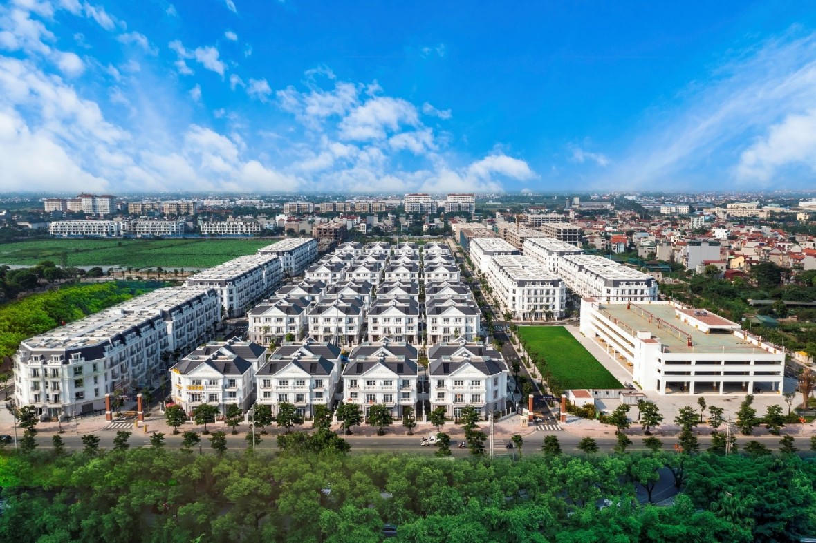 Eurowindow Twin Parks được quy hoạch theo hình ô bàn cờ mở, tương đồng với quy hoạch của 36 phố phường Hà Nội xưa, thuận tiện để cư dân di chuyển, kinh doanh buôn bán hay an cư lâu dài. &nbsp;