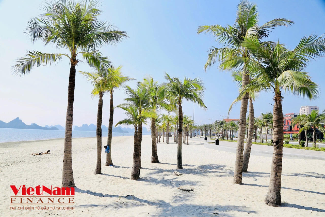 Ngắm các bãi tắm biển nhân tạo nghìn tỷ bên Vịnh Hạ Long