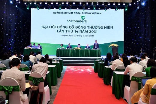 Vietcombank 2021 báo lãi khủng, tăng 70% so với cùng kỳ