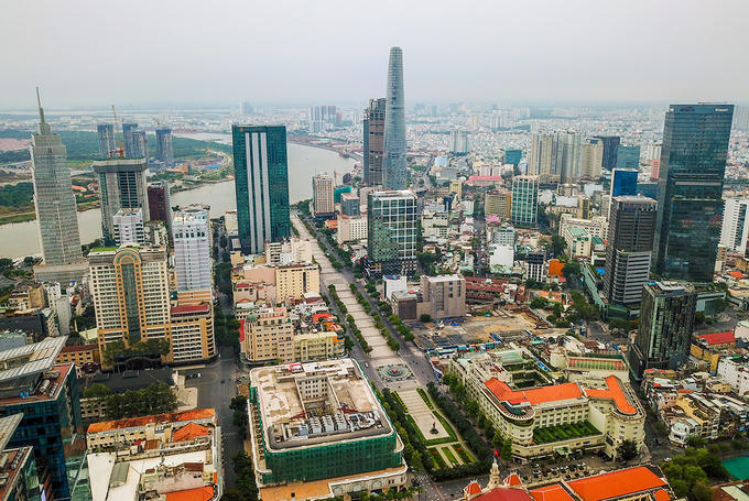 TP. HCM sẽ triển khai 61 công trình thuộc 6 lĩnh vực khác nhau, với mục tiêu hoàn thành hoặc khởi công vào dịp lễ 30/4/2025 &nbsp;