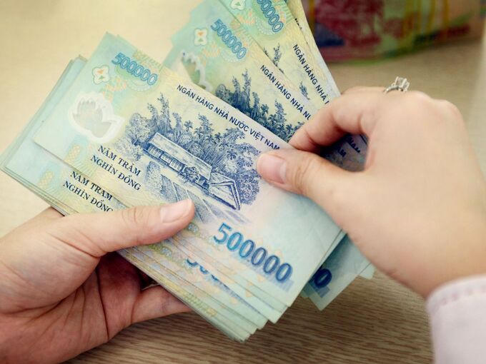 Phó thống đốc NHNN ông Đào Minh Tú cũng cho hay, có điều kiện NHNN sẽ tiếp tục hạ lãi suất điều hành.