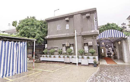 Nha cu cua Ly Tieu Long o Hong Kong chinh thuc bi pha bo hinh anh 2 