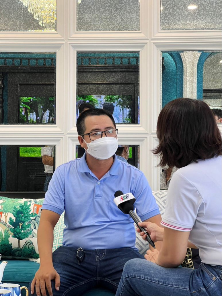 Đông đảo khách hàng tham dự lễ khai trương nhà mẫu Phúc An Asuka