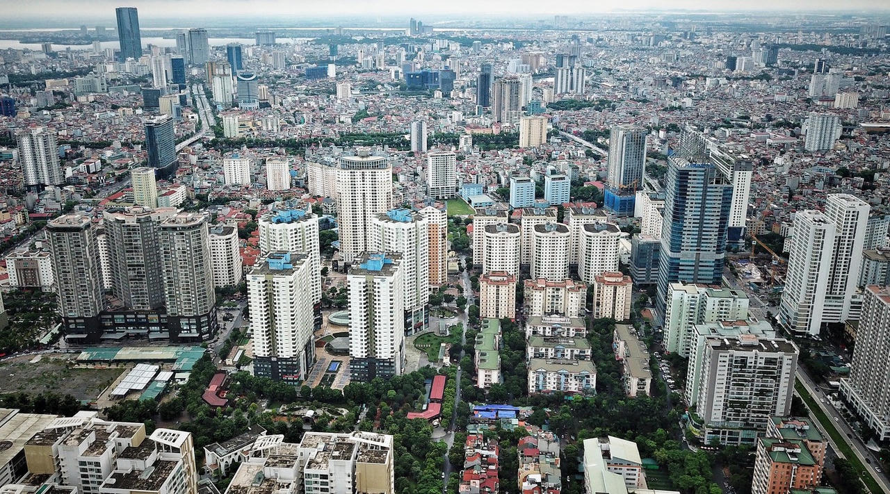 Đất nền gặp khó, giá bán căn hộ vẫn tăng bất chấp dịch bệnh