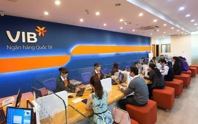 Vợ và con Phó chủ tịch VIB đăng ký mua 14 triệu cổ phiếu