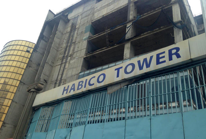 Tòa tháp 'ma' hoang lạnh, ngàn tỷ đổ nát giữa Thủ đô