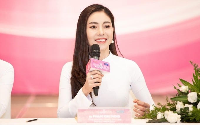 Bà Phạm Kim Dung được xưng danh "bà trùm" hoa hậu. Ảnh: Internet