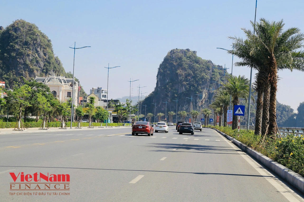 Khảo sát tuyến đường có giá bất động sản đắt nhất Quảng Ninh