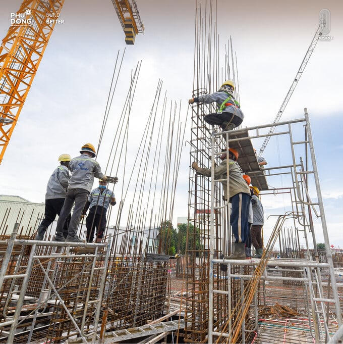 Cuối tháng 3/2024, doanh nghiệp tiếp tục giới thiệu ra thị trường khu căn hộ Phú Đông SkyOne. Tới đầu tháng 7, dự án đã hoàn thành 100% phần móng, sàn hầm và đang tiếp tục đẩy nhanh thi công tầng 1.