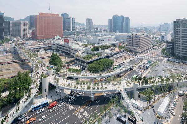 Chuyện thật như đùa khi đường trên cao hóa công viên toàn cây xanh