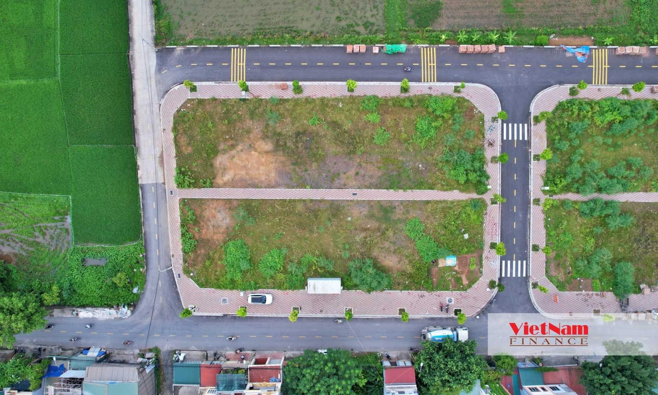 Được biết, các thửa đất đấu giá có diện tích từ 60m2 đến 85m2 với giá khởi điểm từ 8,6 triệu đồng/m2 đến 12,5 triệu đồng/m2.