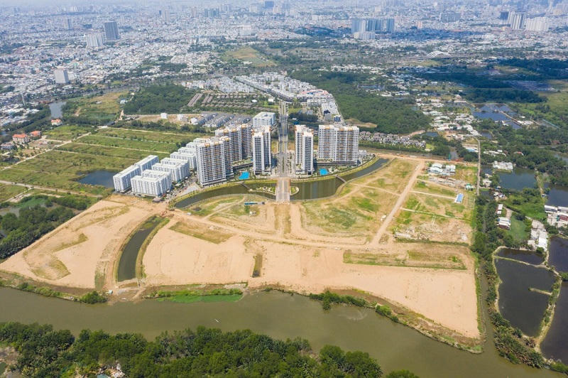 Giá đất nhiều khu vực ngoại thành TP Hồ Chí Minh hầu như không giảm sau cơn sốt đất. &nbsp;