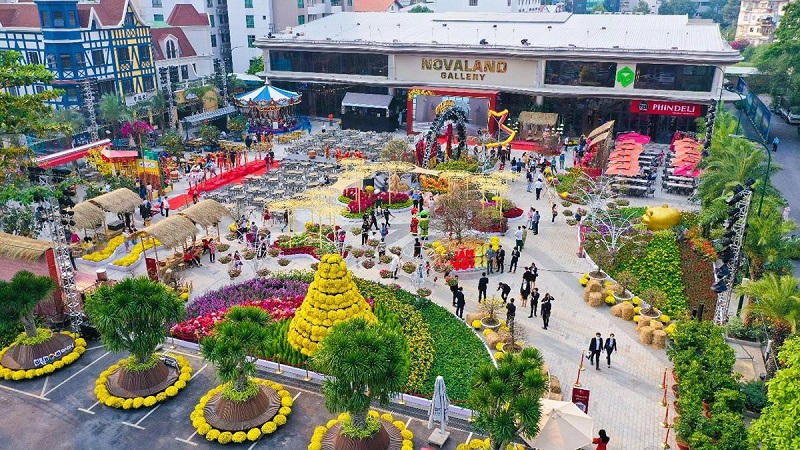 Việc bàn giao các dự án như NovaWorld Phan Thiet, NovaHills Mui Ne, NovaWorld Ho Tram… mang đến nguồn doanh thu lớn cho tập đoàn. &nbsp;