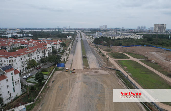 Đoạn đường từ đại Lộ Thăng Long đến đường 32 đang trong quá trình triển khai.&nbsp; &nbsp;