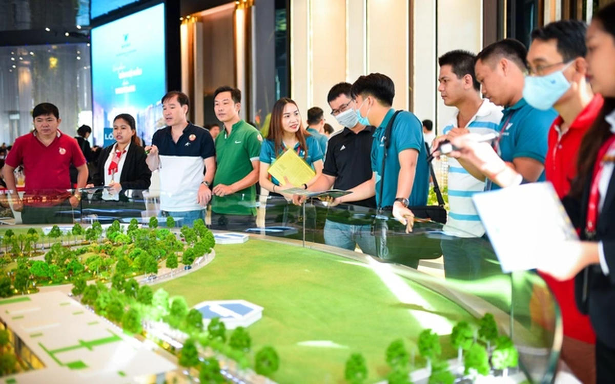 Đếm những dòng tiền đang ồ ạt chảy vào bất động sản