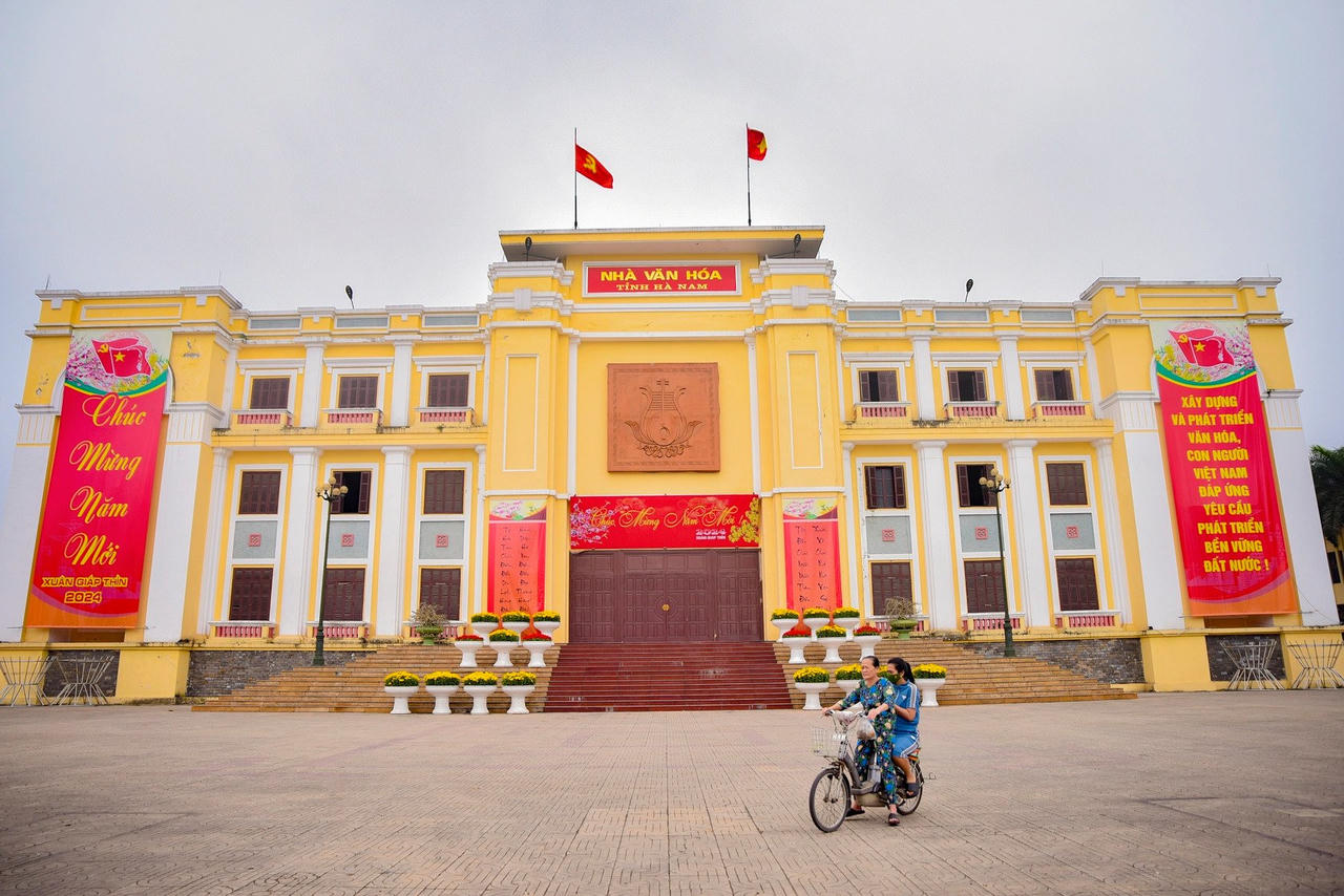 Nhà văn hóa tỉnh