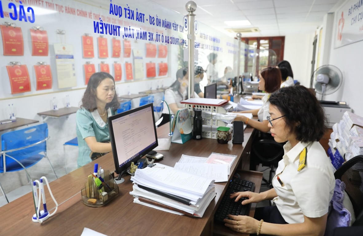 Bộ Tài chính: Thu ngân sách 6 tháng vượt mốc 1,3 triệu tỷ đồng