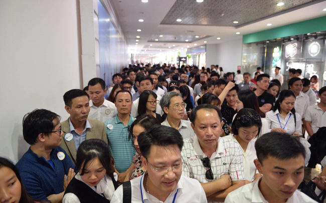 “Quá tải” lượng khách hàng đăng ký xem căn hộ mẫu dự án VinCity