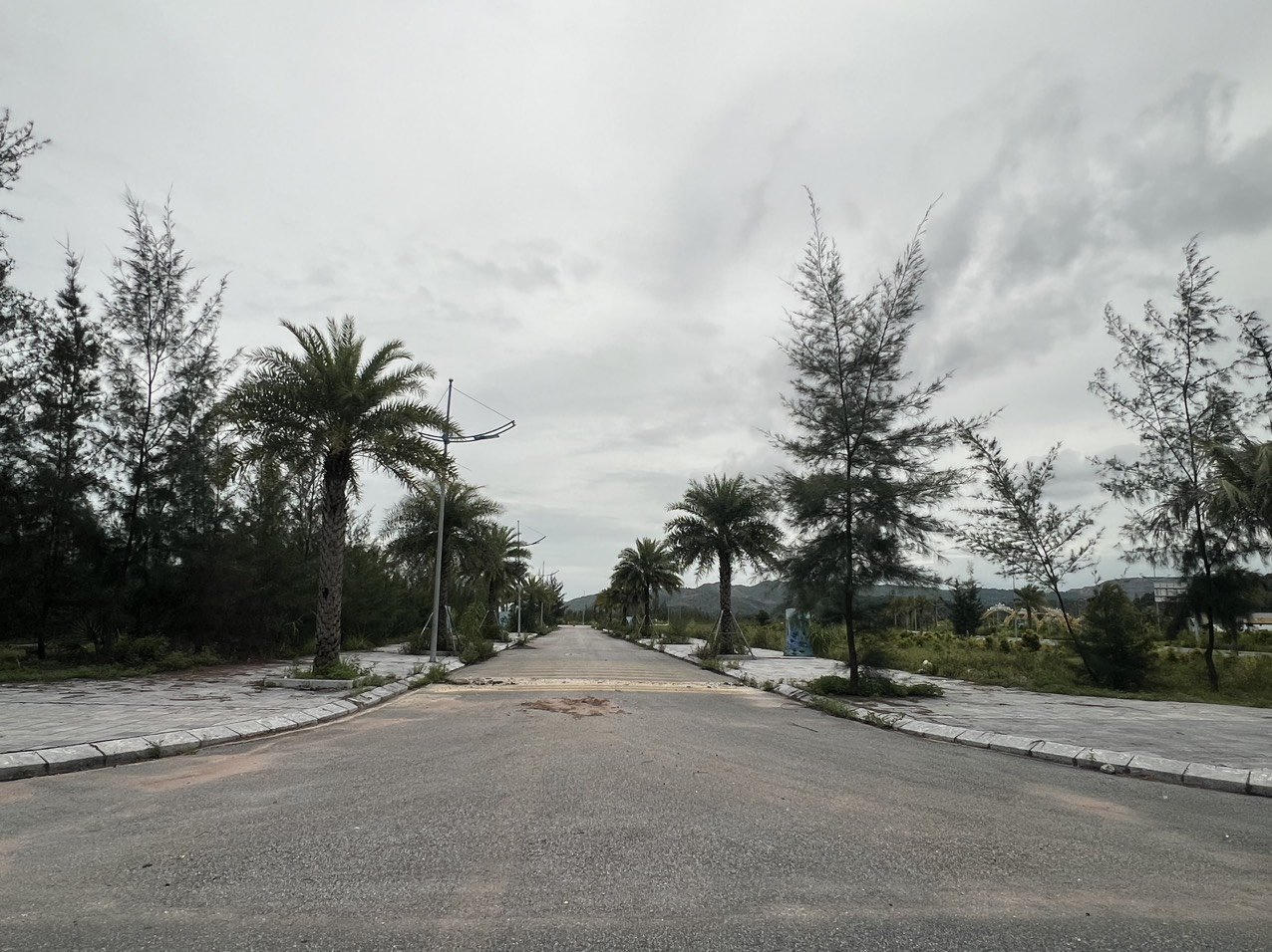 Cảnh hoang lạnh tại khu đô thị lấn biển 178ha nổi tiếng ở Vân Đồn