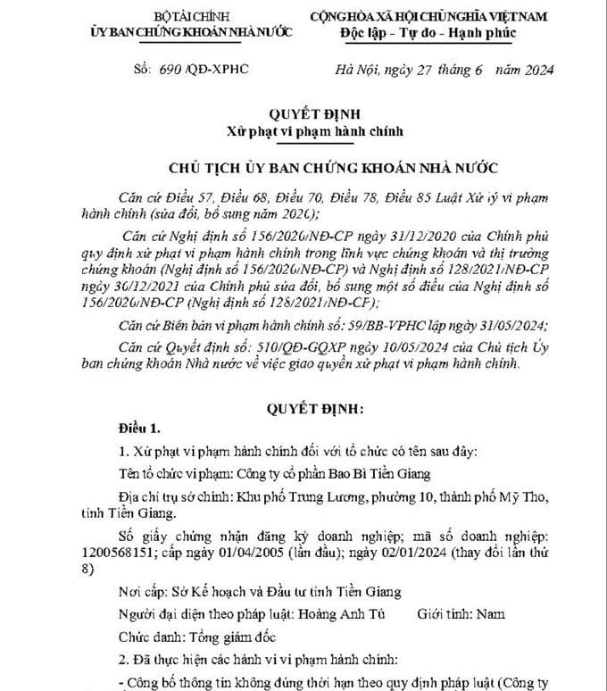 Đáng chú ý, trong Quyết định xử phạt của SSC đối với Công ty Cổ phần Bao Bì Tiền Giang có hành vi: vi phạm quy định về giao dịch với cổ đông, người quản lý doanh nghiệp và người có liên quan của các đối tượng này. &nbsp;